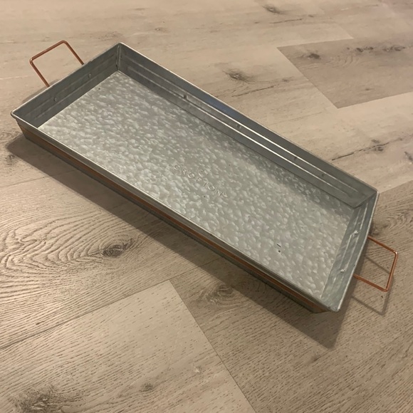 Crofton tray Galvanized Tin Tray with handles rose gold‎ details - Picture 2 of 12